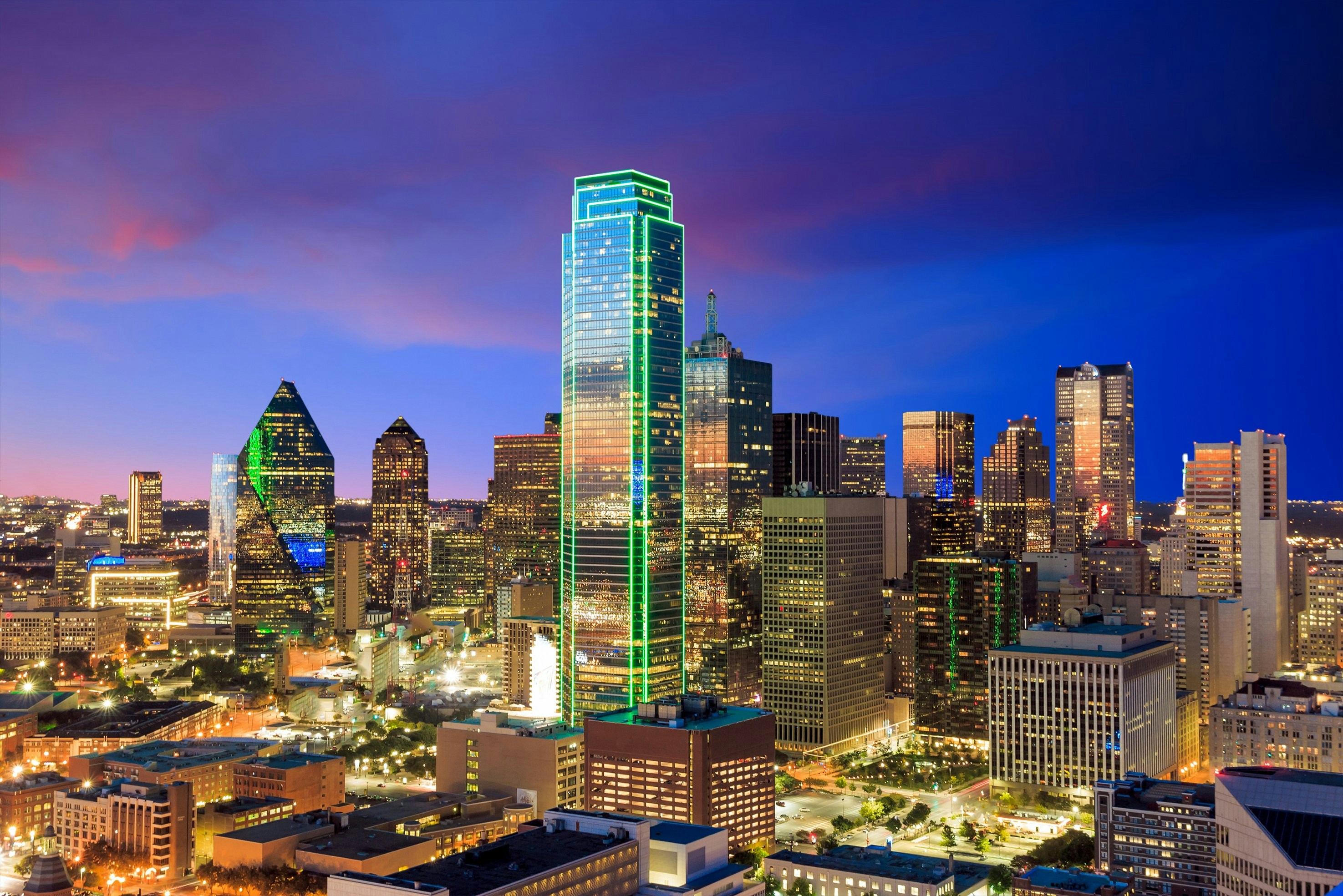 Dallas, Texas skyline at night
